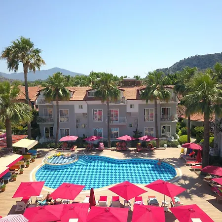 Lägenhetshotell Dolunay 4*