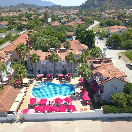 Ξενοδοχείο με διαμερίσματα Dolunay 4*