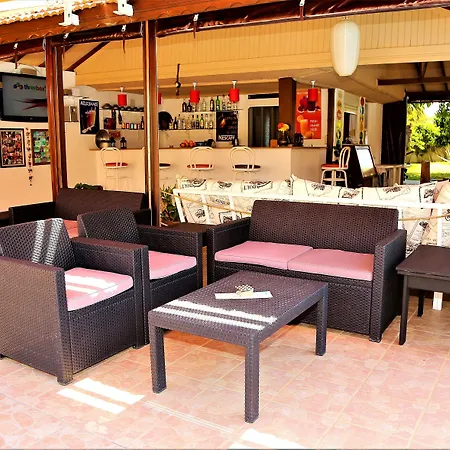 Ξενοδοχείο με διαμερίσματα Dolunay Dalyan